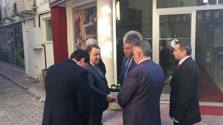 Belediye Başkanı Özcan Işıklar ve Başkan Yardımcısı Bora Balcıoğlu Odamıza Ziyaret Ettiler...