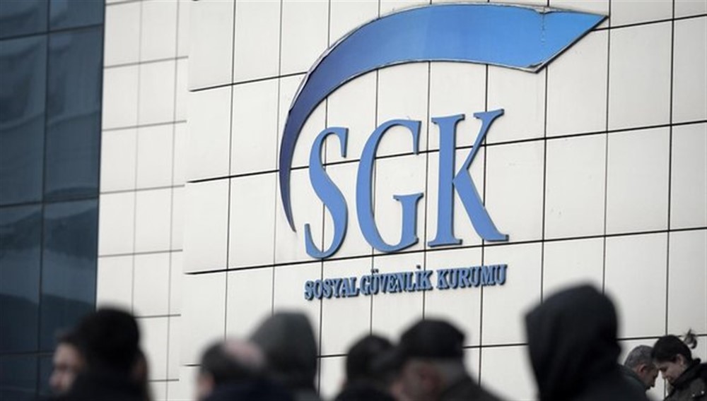 EYT DÜZENLEMESİNDE SGK'DA OLUŞAN YOĞUNLUK SEBEBİYLE BAŞVURULARINIZI İNTERNET ÜZERİNDEN YAPABİLİRSİNİZ